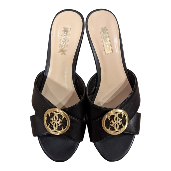 Guess women's chunky platform heel sandals with gold-tone accents, size 6.5 - Picture 7 of 14